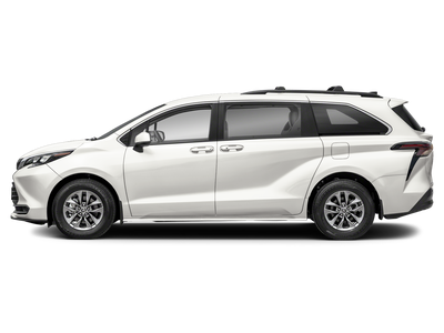 2025 Toyota Sienna LE 8 Passenger