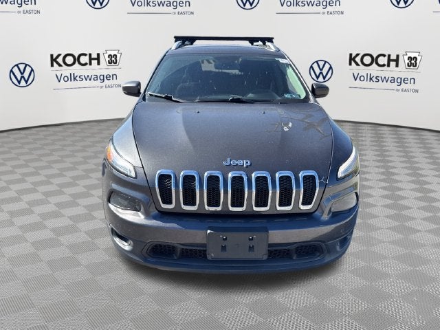Used 2016 Jeep Cherokee Latitude with VIN 1C4PJMCB3GW196796 for sale in Easton, PA