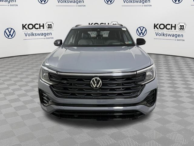2026 Volkswagen Atlas Cross Sport 2.0T SEL R-Line Black