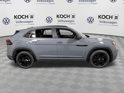 2026 Volkswagen Atlas Cross Sport 2.0T SEL R-Line Black