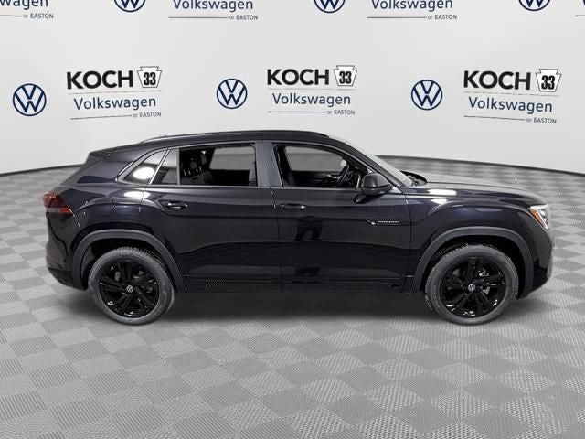 2026 Volkswagen Atlas Cross Sport 2.0T SEL R-Line Black