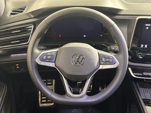 2026 Volkswagen Atlas Cross Sport 2.0T SEL R-Line Black