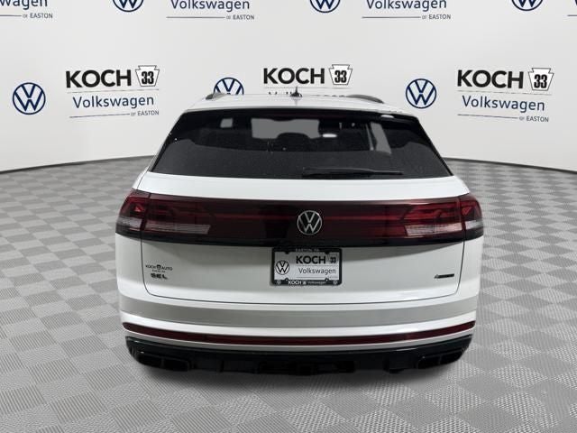 2026 Volkswagen Atlas Cross Sport 2.0T SEL R-Line Black