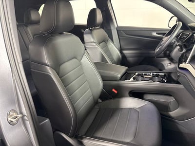 2024 Volkswagen Atlas Cross Sport 2.0T SEL R-Line
