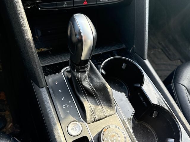 2022 Volkswagen Atlas 3.6L V6 SEL R-Line