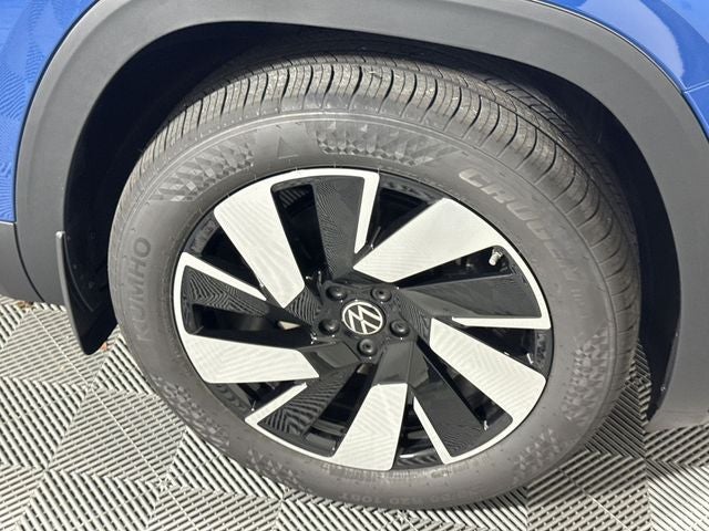 2026 Volkswagen Atlas Cross Sport 2.0T SEL