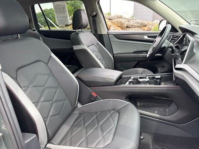 2024 Volkswagen Atlas 2.0T Peak Edition SE w/Technology