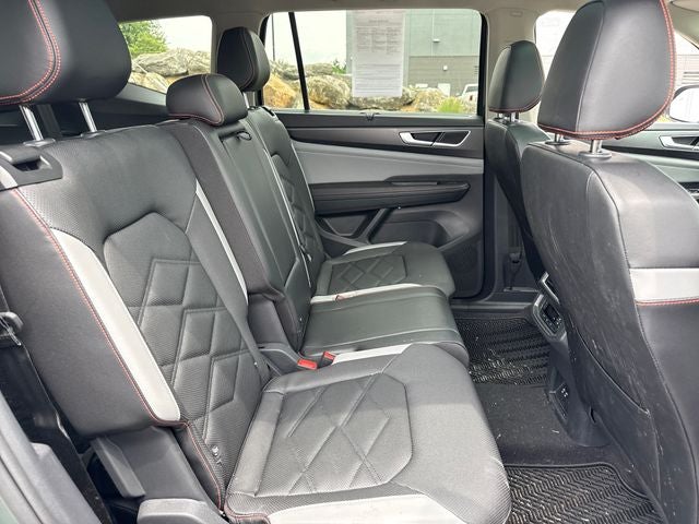 2024 Volkswagen Atlas 2.0T Peak Edition SE w/Technology