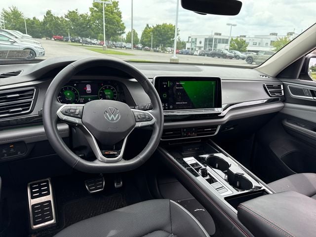 2024 Volkswagen Atlas 2.0T Peak Edition SE w/Technology