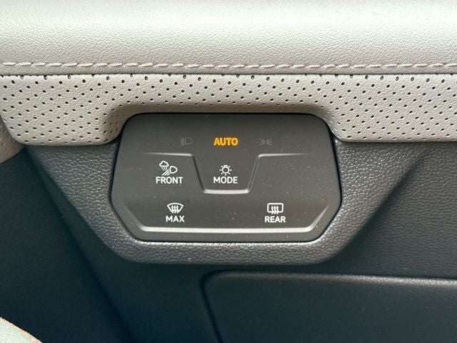 2024 Volkswagen Atlas 2.0T Peak Edition SE w/Technology