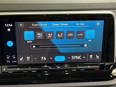 2026 Volkswagen Atlas Cross Sport 2.0T SE