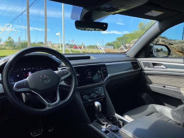 2023 Volkswagen Atlas Cross Sport 3.6L V6 SEL Premium R-Line