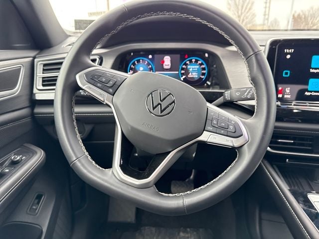 2025 Volkswagen Atlas Cross Sport 2.0T SE w/Technology