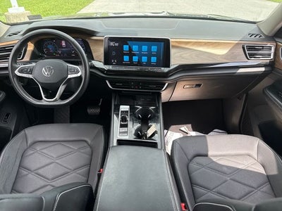 2024 Volkswagen Atlas 2.0T SE w/Technology