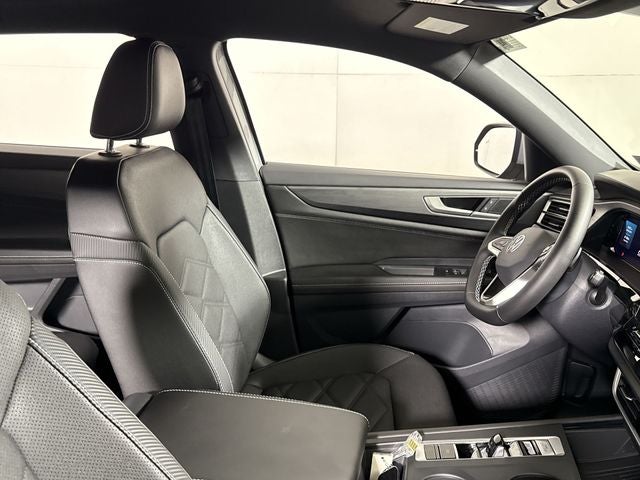 2026 Volkswagen Atlas Cross Sport 2.0T SE