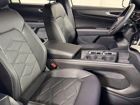 2026 Volkswagen Atlas Cross Sport 2.0T SE