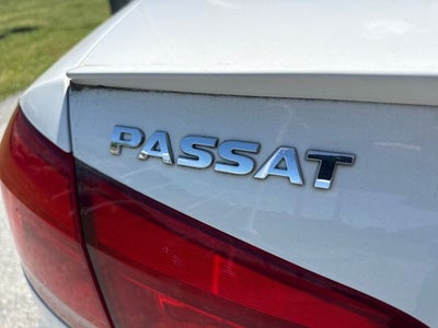 2013 Volkswagen Passat SEL Premium