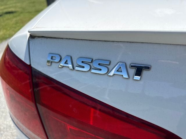 2013 Volkswagen Passat SEL Premium
