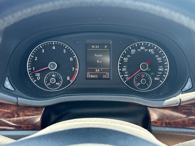 2013 Volkswagen Passat SEL Premium