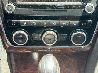 2013 Volkswagen Passat SEL Premium