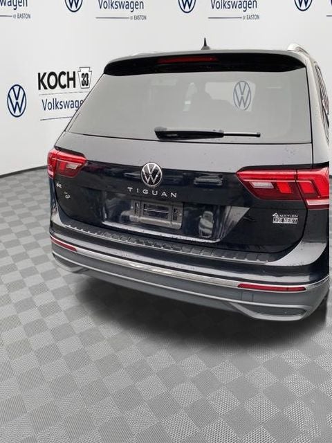2023 Volkswagen Tiguan SE