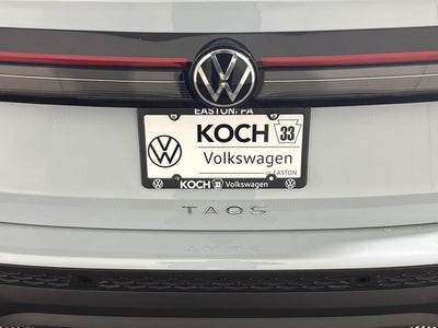 2026 Volkswagen Taos SE Black