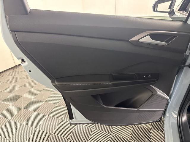 2026 Volkswagen Taos SE Black