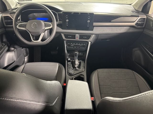 2026 Volkswagen Taos SE Black