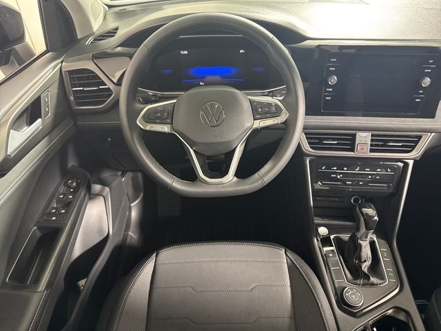 2026 Volkswagen Taos SE Black
