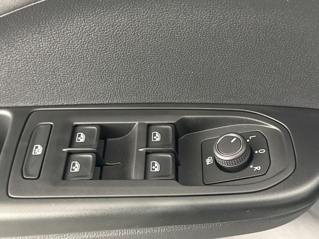 2026 Volkswagen Taos SE Black