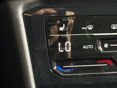 2026 Volkswagen Taos SE Black