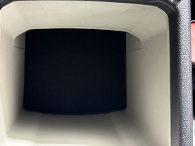 2026 Volkswagen Taos SE Black