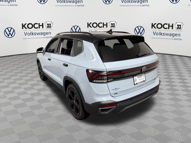 2026 Volkswagen Taos SE Black