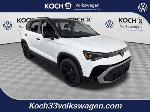 2026 Volkswagen Taos SE Black