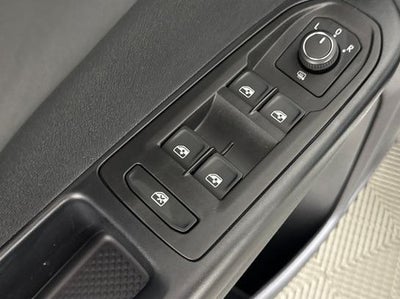 2026 Volkswagen Taos SE Black