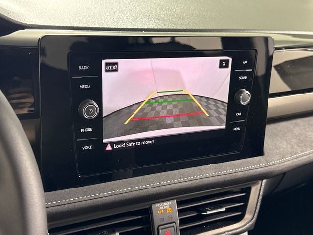 2026 Volkswagen Taos SE Black