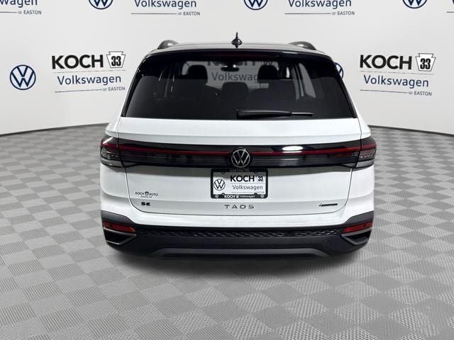 2026 Volkswagen Taos SE Black