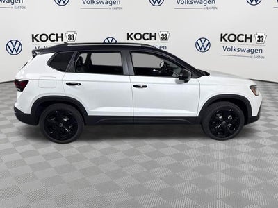 2026 Volkswagen Taos SE Black