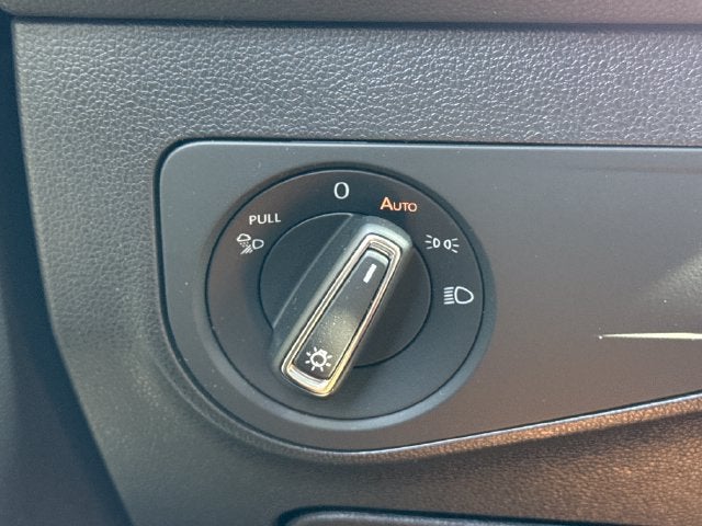 2023 Volkswagen Tiguan SEL R-Line