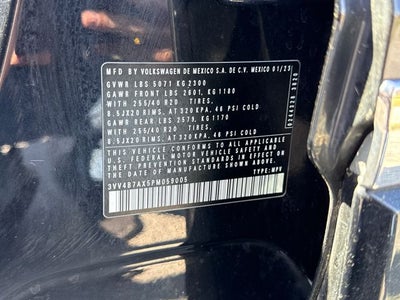 2023 Volkswagen Tiguan SEL R-Line