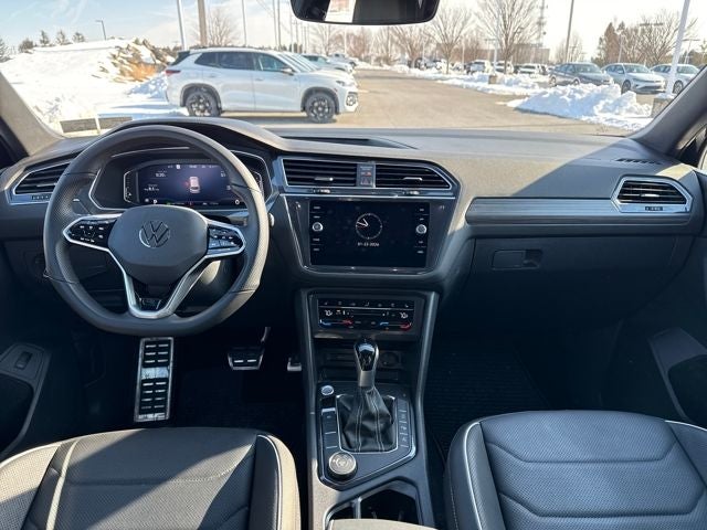 2024 Volkswagen Tiguan SEL R-Line