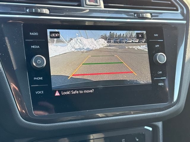 2024 Volkswagen Tiguan SEL R-Line