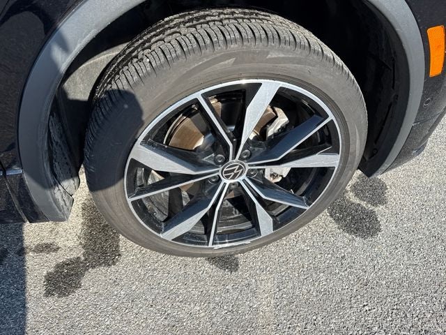 2024 Volkswagen Tiguan SEL R-Line