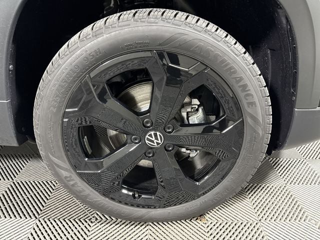 2026 Volkswagen Taos SEL