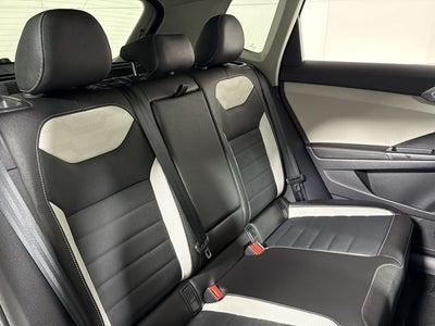 2026 Volkswagen Taos SEL