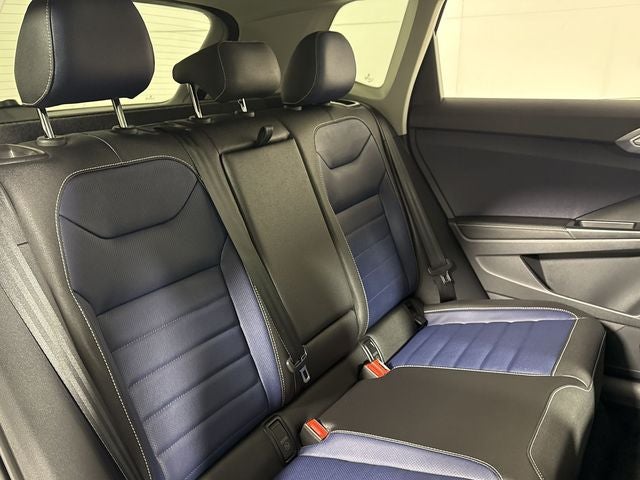 2026 Volkswagen Taos SEL