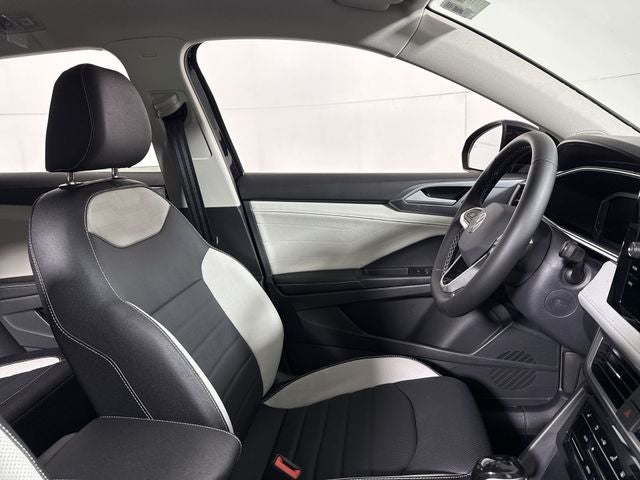 2026 Volkswagen Taos SEL