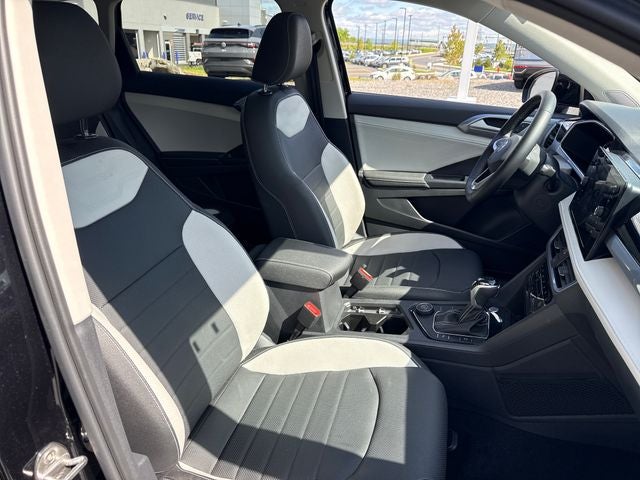 2025 Volkswagen Taos SEL
