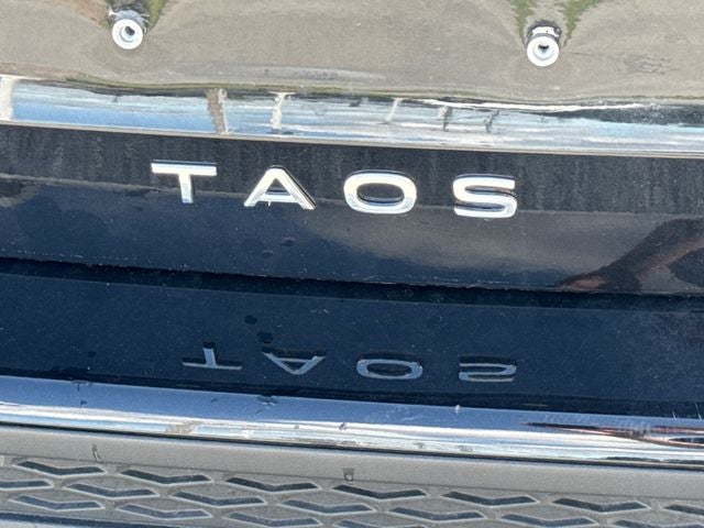 2025 Volkswagen Taos SEL