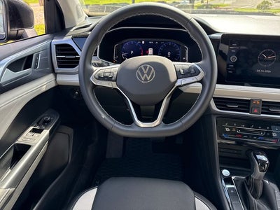 2025 Volkswagen Taos SEL